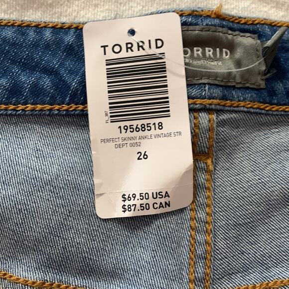 Torrid 26 R Perfect ankle skinny jeans distressed crop new cute denim 4x stretch - Picture 4 of 11